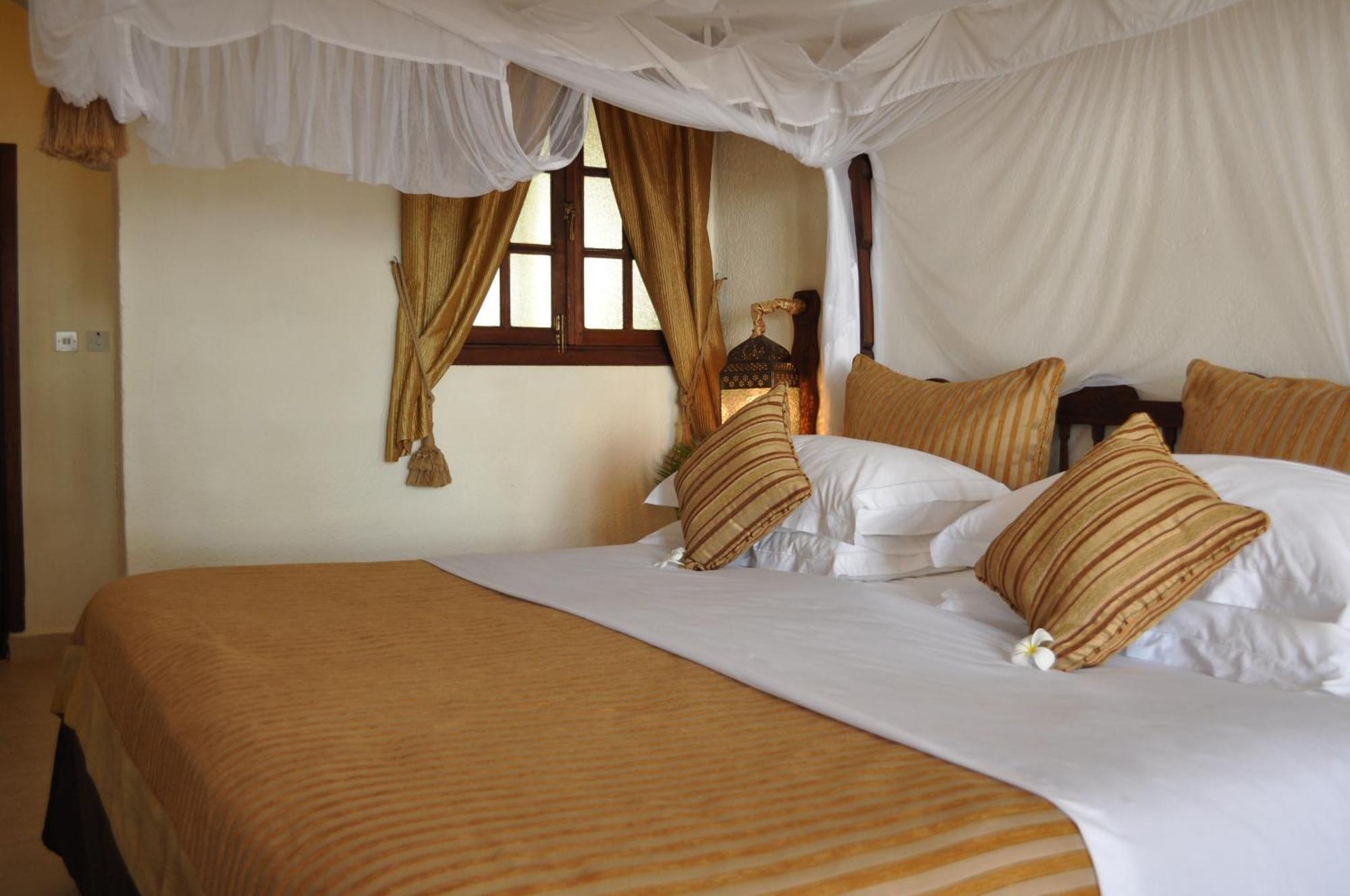 Breezes Beach Club And Spa Bwejuu Quarto foto